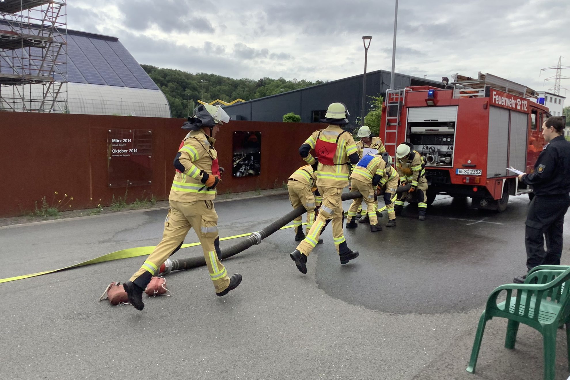 Mehr Schutz für Feuerwehr und Rettungsdienst SPD fordert schnelle